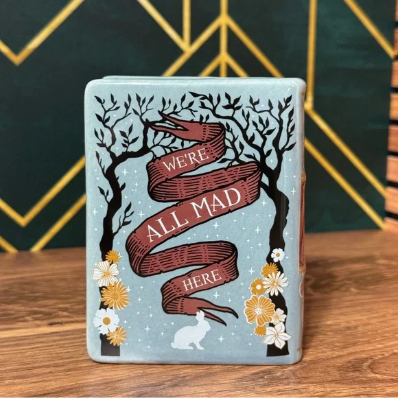 Alice's Adventures in Wonderland Book Pot - Picture 4 of 7